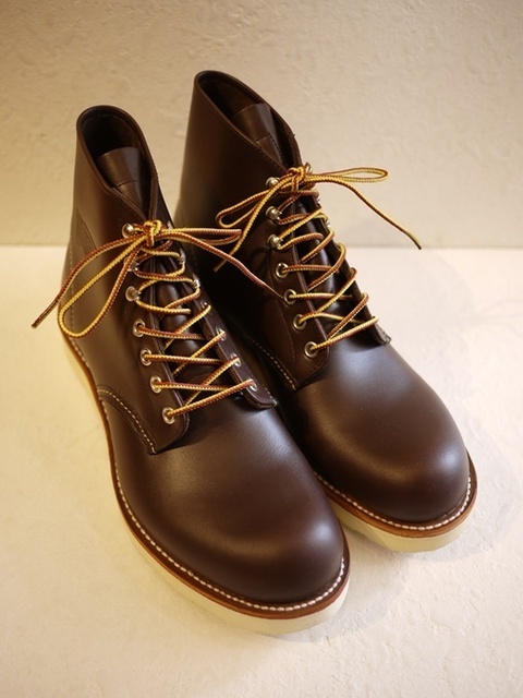 貴重なチョコレート・クロームのプレーン・トウです。/ RED WING